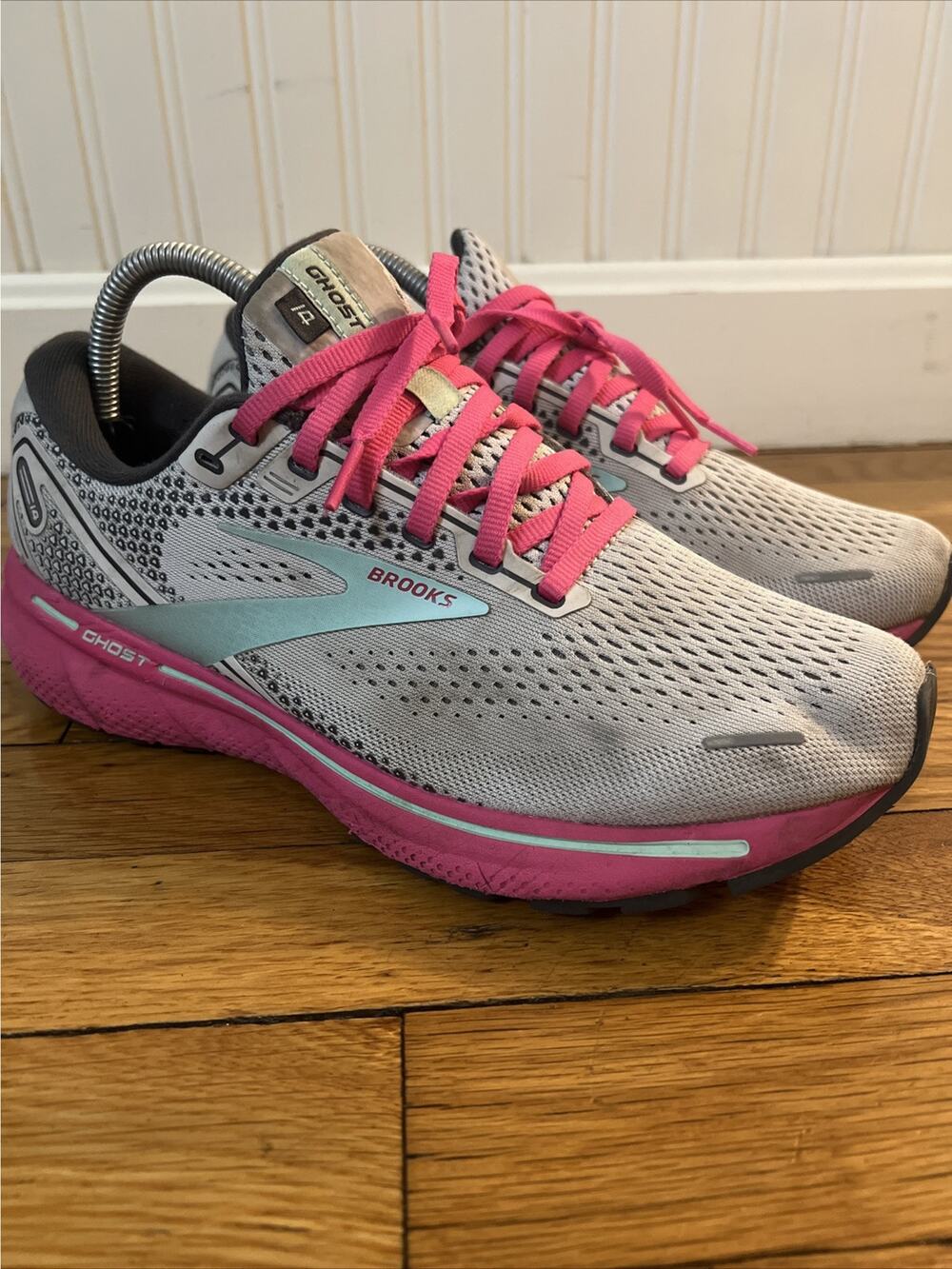 Brooks Ghost 14 Women's Size 10.5 B (Medium) Running Shoes Gray Pink Yucca